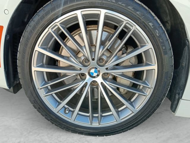 Used 2019 BMW 540i w/ Convenience Package RWD image 23