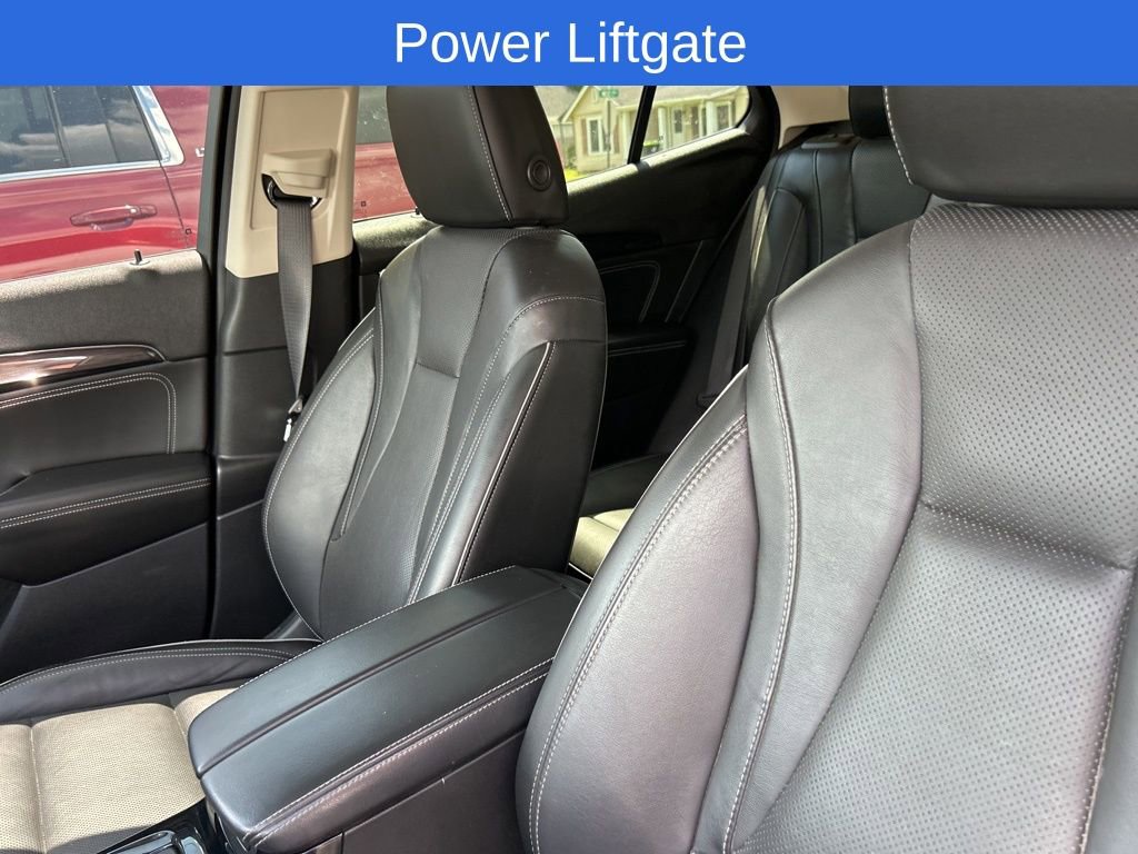 Used 2021 Buick Envision Essence w/ Technology Package I AWD/4WD image 11