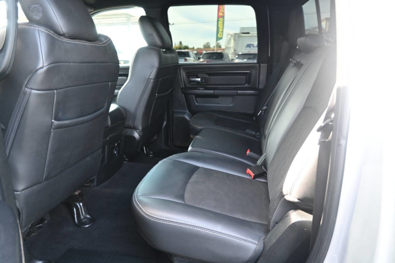 Used 2018 RAM 1500 Rebel w/ Ram 1500 Black Rebel Group AWD/4WD image 11