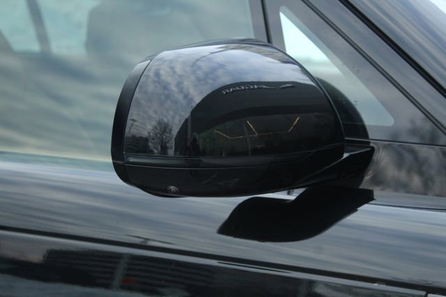 Used 2023 Land Rover Range Rover SE image 14