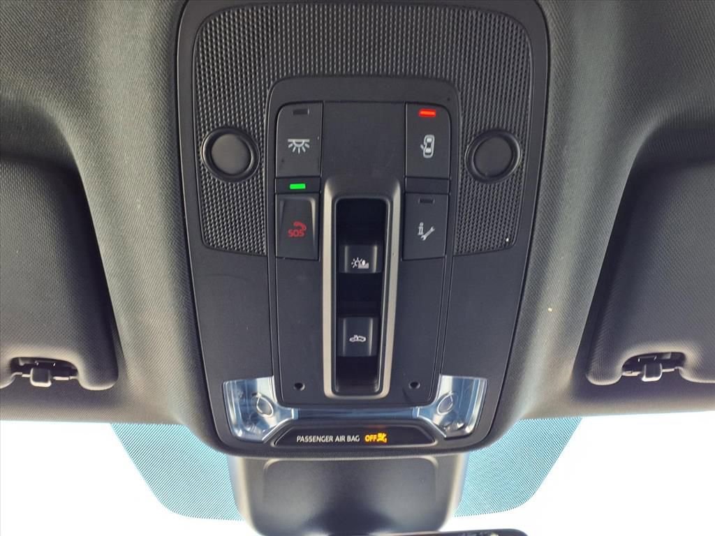 Used 2025 Audi Q3 2.0T Premium w/ Convenience Package image 21