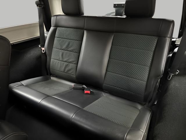 Used 2012 Jeep Wrangler Rubicon image 20