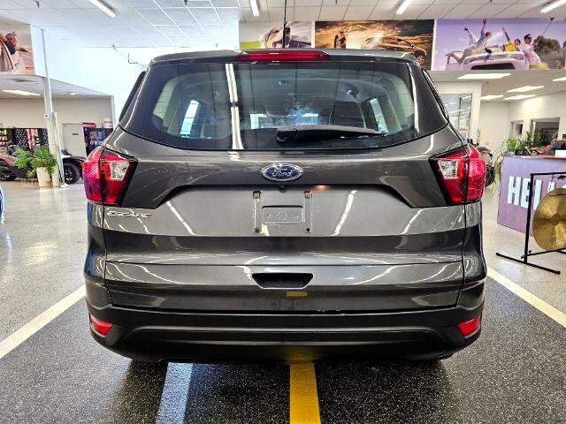 Used 2019 Ford Escape S image 5