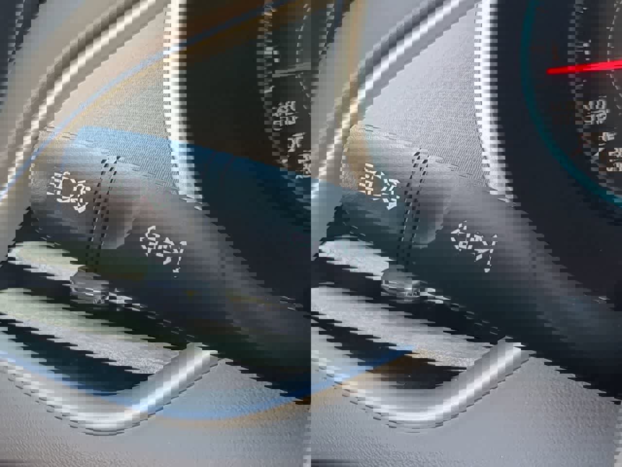 Used 2018 Chevrolet Malibu LS image 25