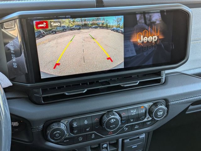 New 2026 Jeep Wrangler Unlimited Sahara AWD/4WD image 23