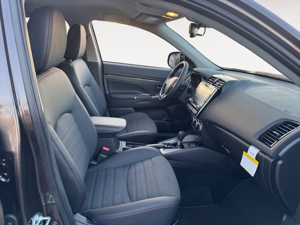 New 2026 Mitsubishi Outlander Sport SE image 15