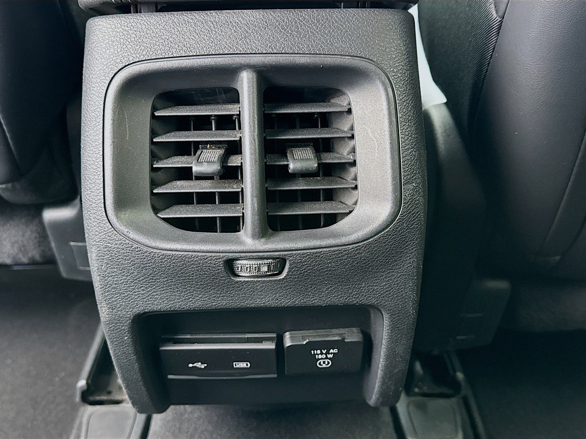 Used 2019 Jeep Cherokee Limited image 17