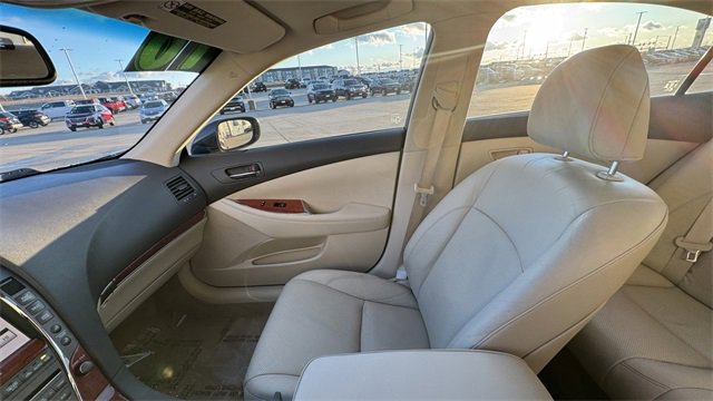 Used 2010 Lexus ES 350 image 29