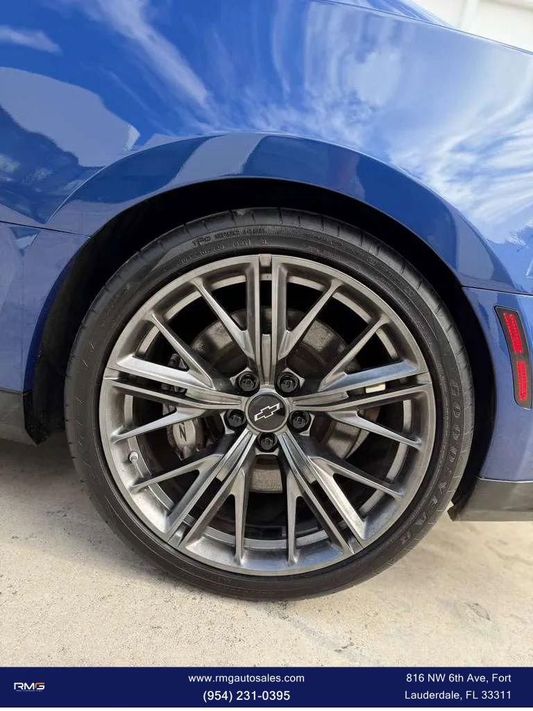 Used 2020 Chevrolet Camaro ZL1 image 10