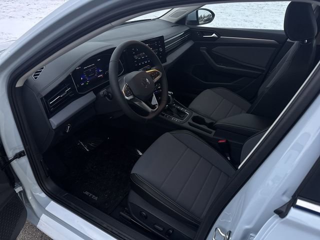 New 2026 Volkswagen Jetta SE image 10