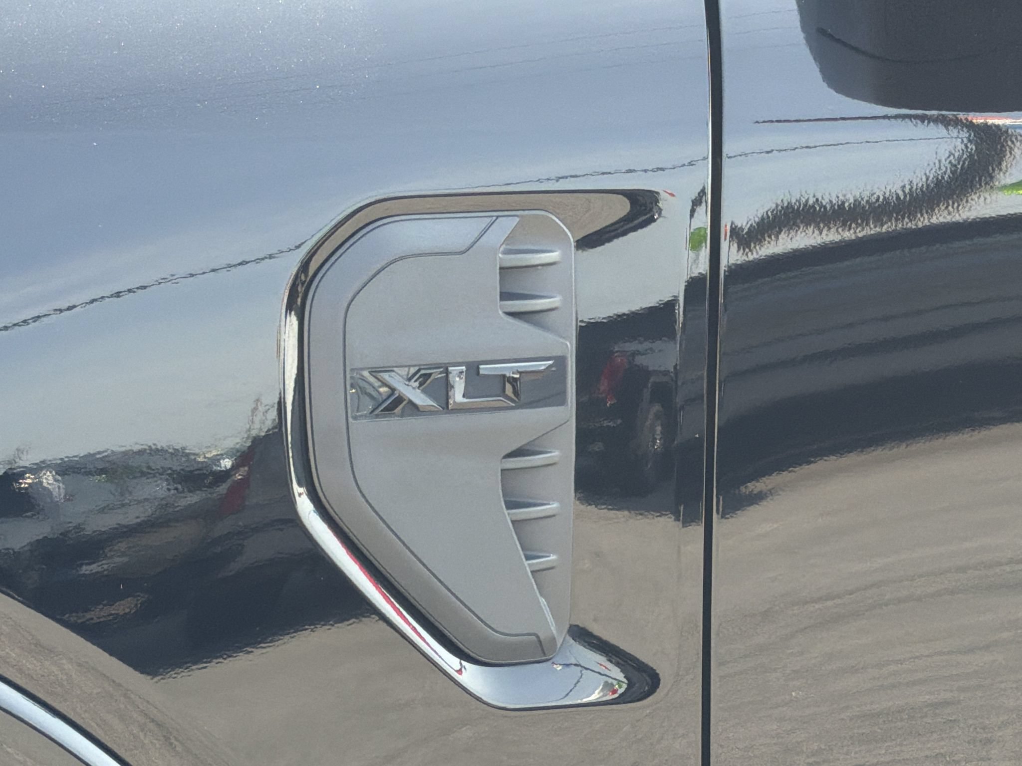 Used 2025 Ford Ranger XLT w/ Equipment Group 301A High RWD image 27