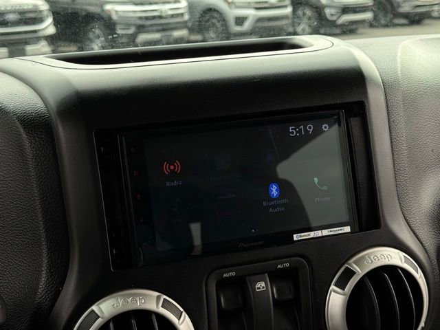 Used 2011 Jeep Wrangler Rubicon w/ PWR Convenience Group image 19