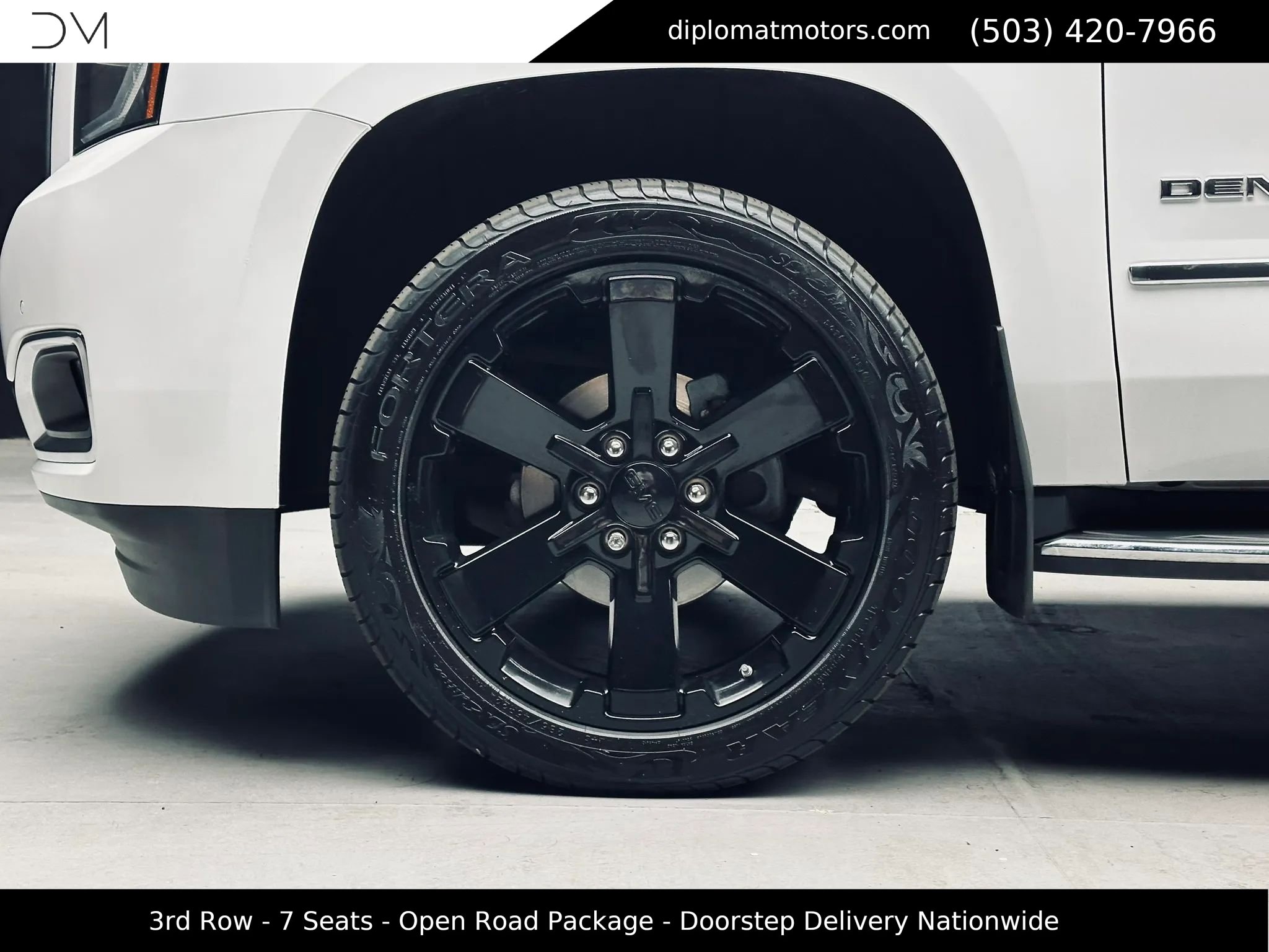 Used 2018 GMC Yukon Denali w/ Open Road Package AWD/4WD image 44