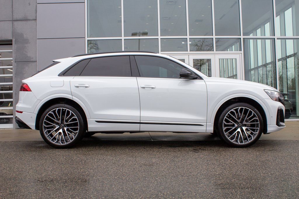 Used 2025 Audi SQ8 Premium Plus w/ 23" Wheel Package image 4