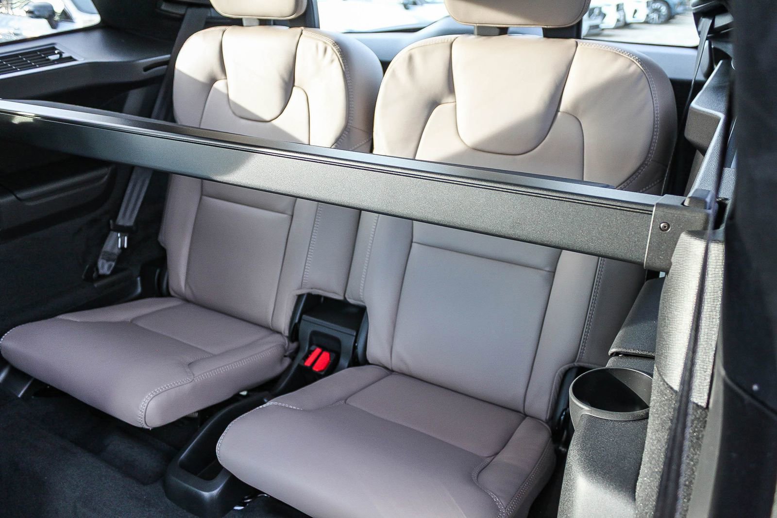 New 2026 Volvo XC90 T8 Ultra w/ Lounge Package image 22