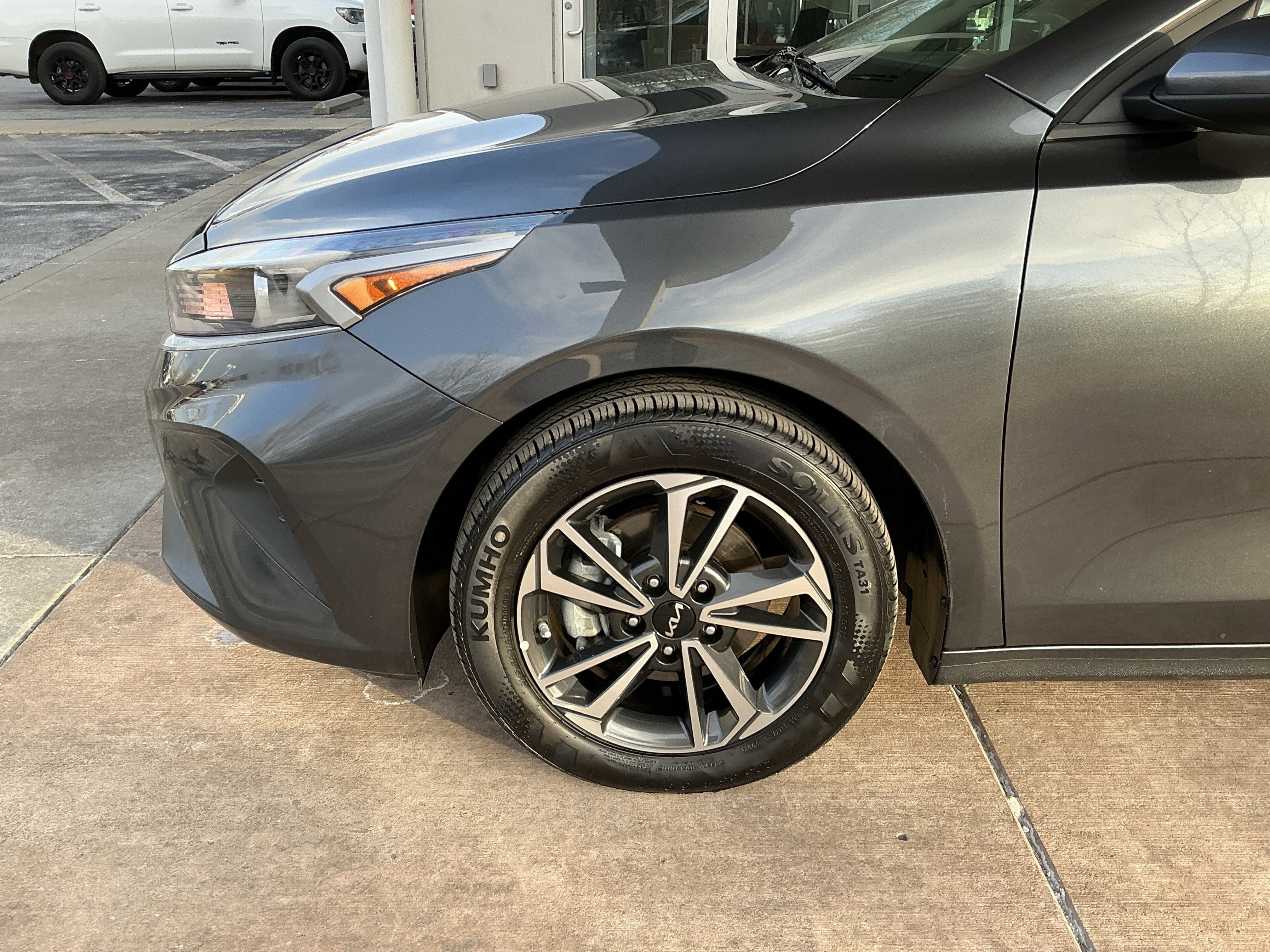 Used 2024 Kia Forte LXS image 25