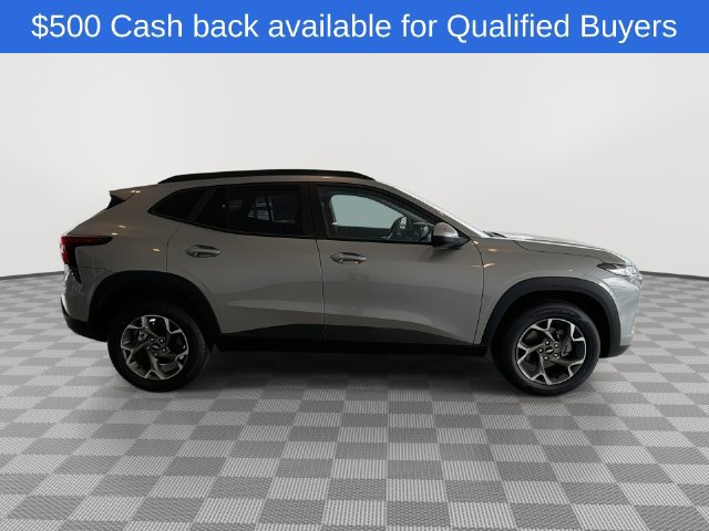 New 2026 Chevrolet Trax LT w/ Driver Confidence Package FWD image 12