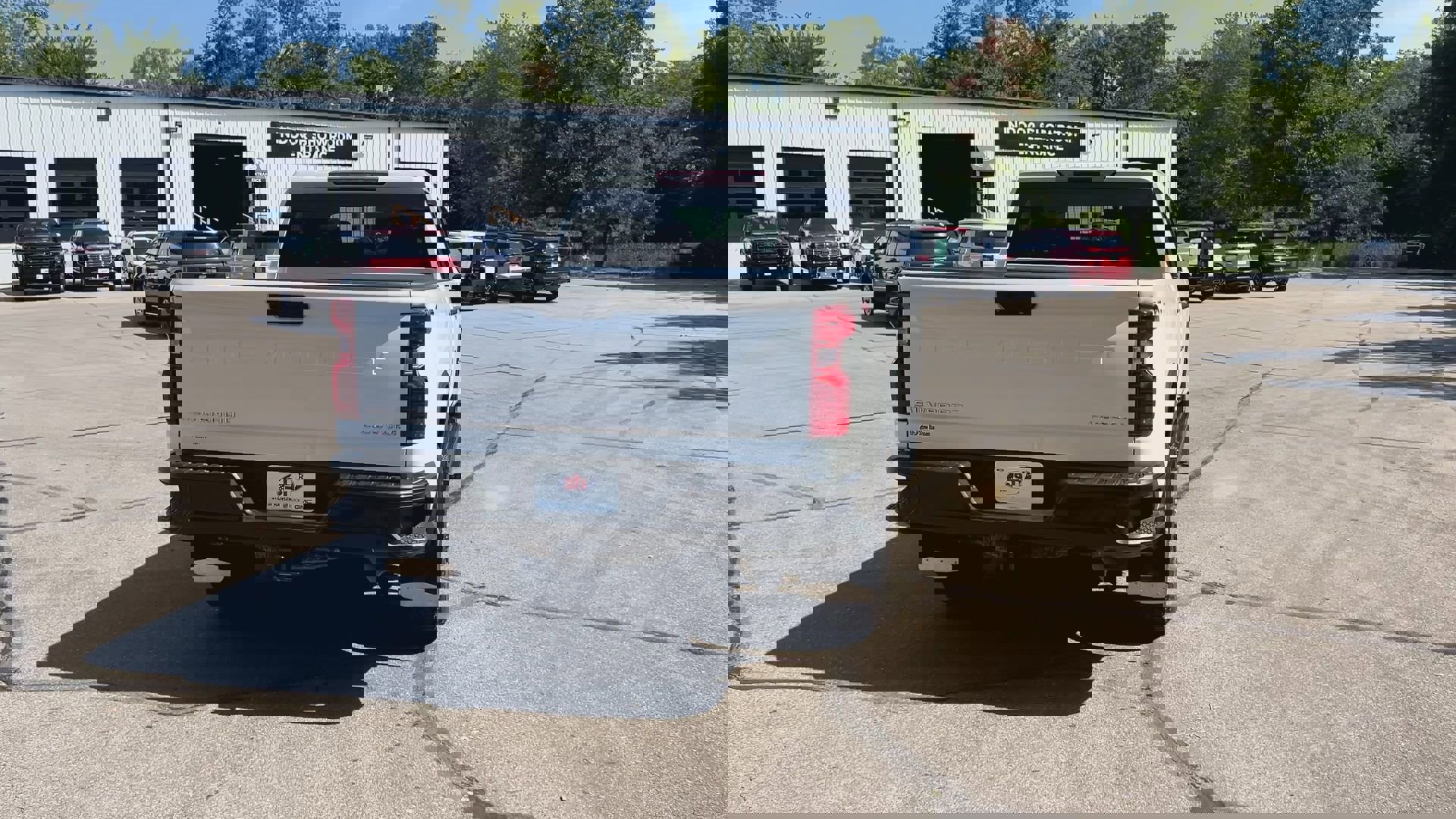 Certified 2023 Chevrolet Silverado 2500 Custom w/ Custom Value Package image 8