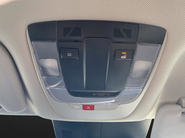 Used 2024 Kia Sorento S image 27