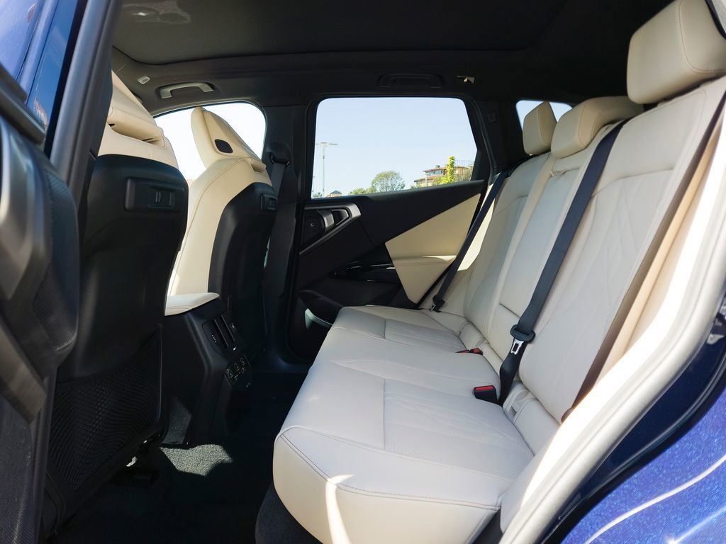 New 2026 BMW X3 xDrive30 w/ Premium Package image 8