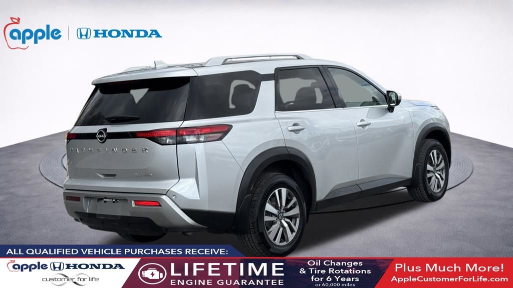 Used 2022 Nissan Pathfinder SL image 17