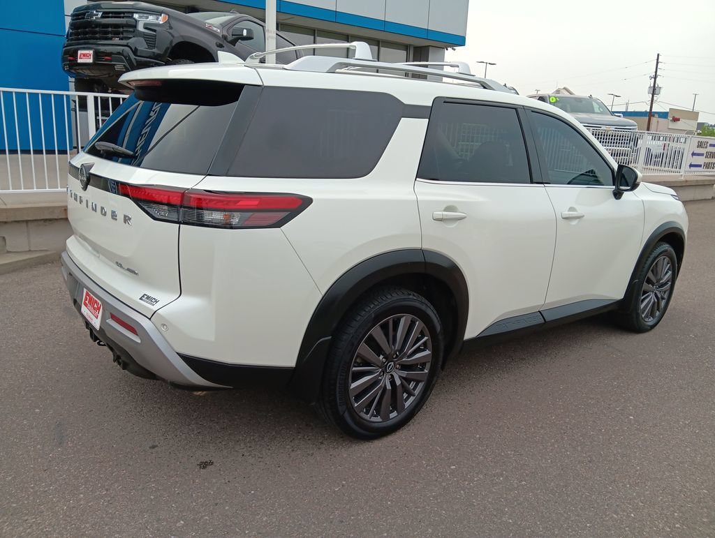 Used 2023 Nissan Pathfinder SL w/ SL Premium Package AWD/4WD image 5