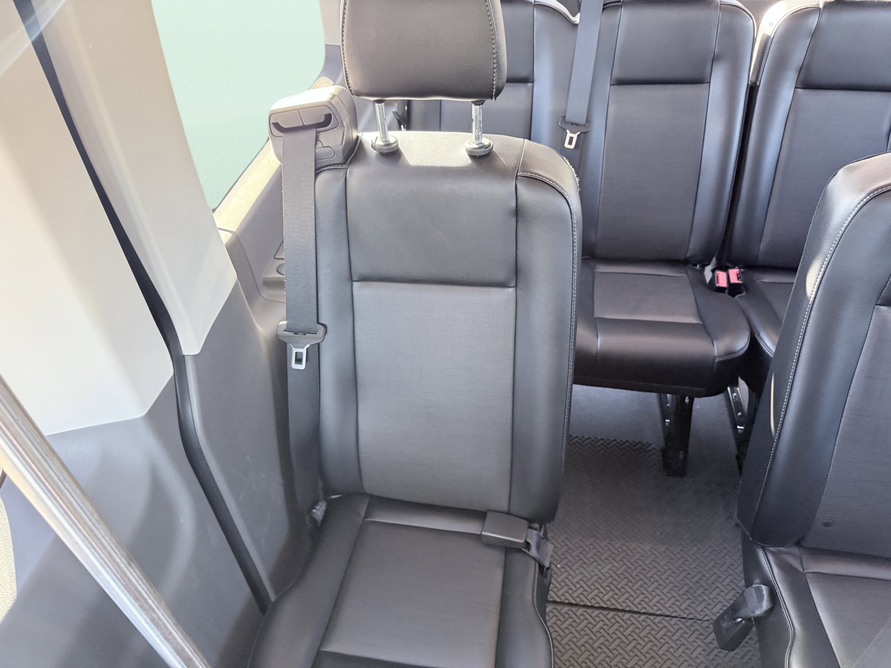 Used 2023 Ford Transit 350 XL image 40