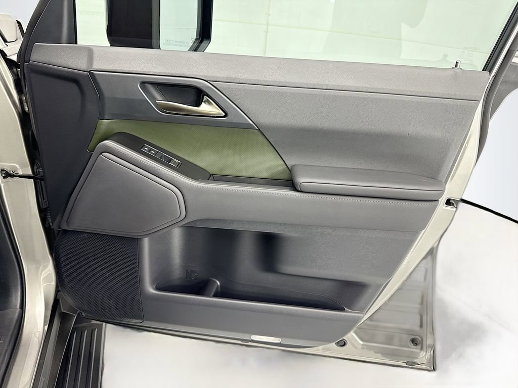 Used 2024 Lexus GX 550 image 23