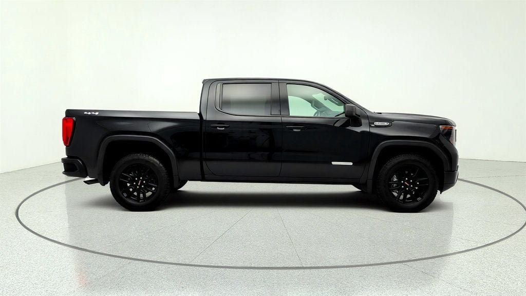 Used 2023 GMC Sierra 1500 Elevation AWD/4WD image 4