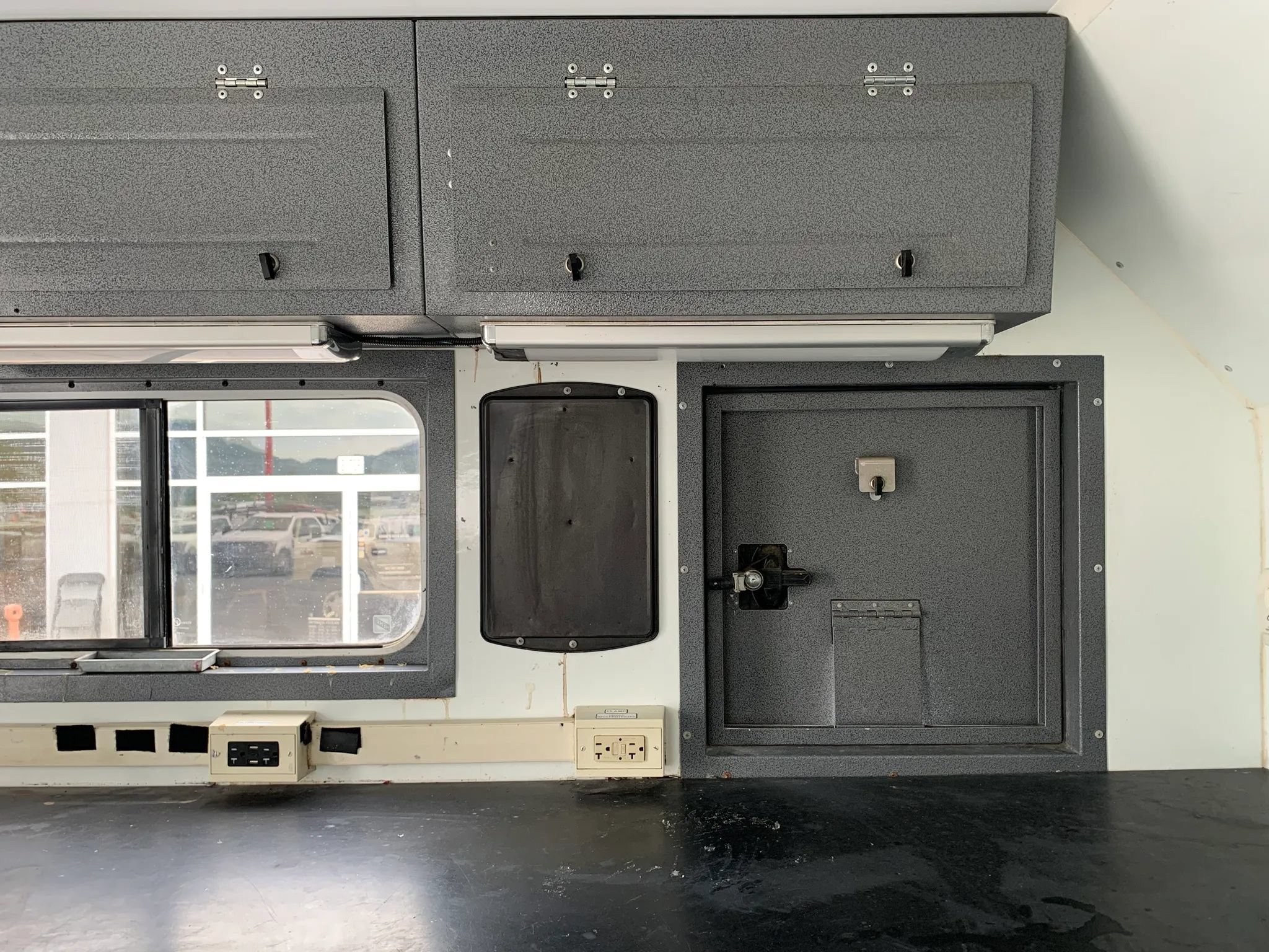 Used 2019 RAM 5500 Tradesman w/ Ambulance Prep Group AWD/4WD image 35