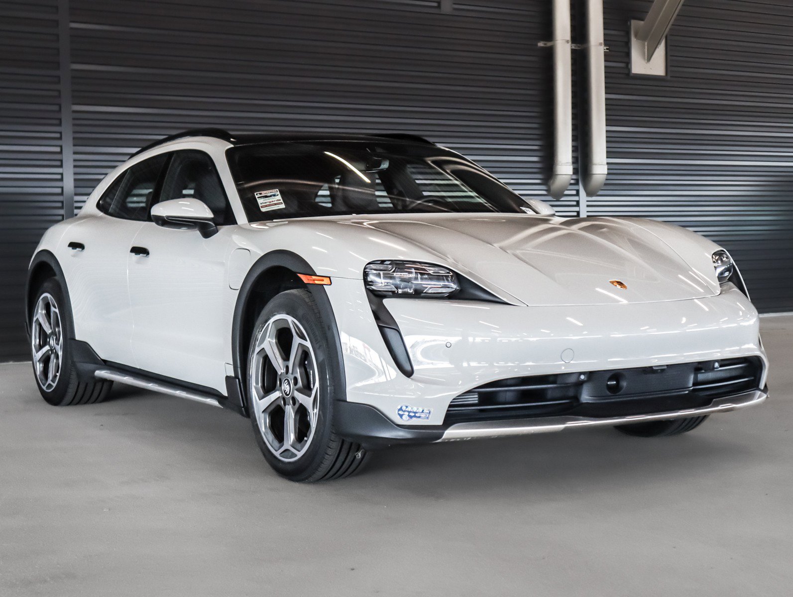 Used 2021 Porsche Taycan 4 Cross Turismo image 7