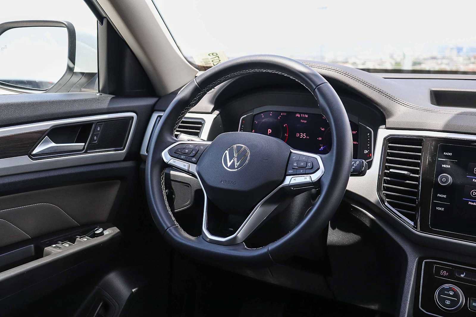 Used 2022 Volkswagen Atlas SE FWD image 15