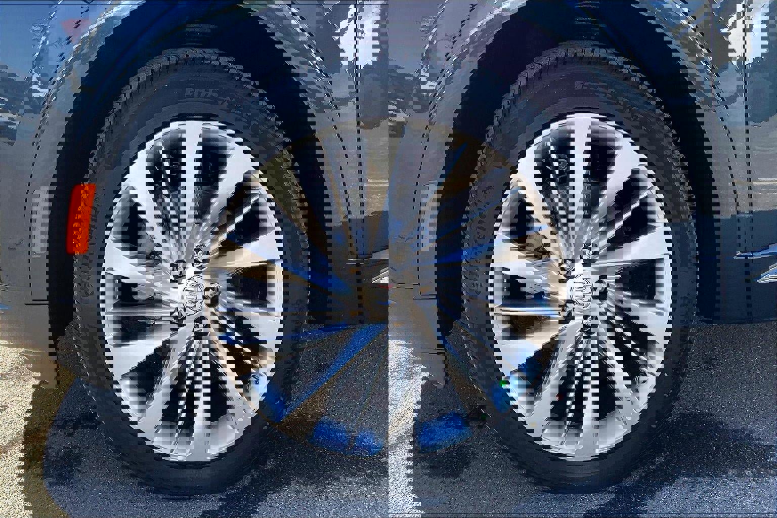 New 2026 Buick Envision Avenir image 12