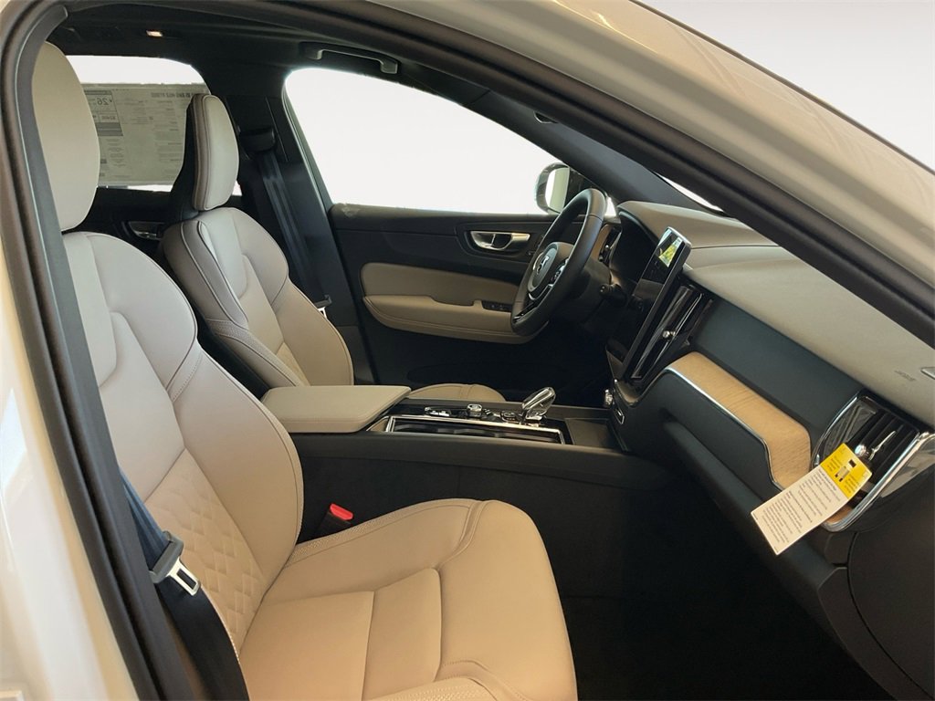 New 2026 Volvo XC60 B5 Plus w/ Protection Package Premier image 14