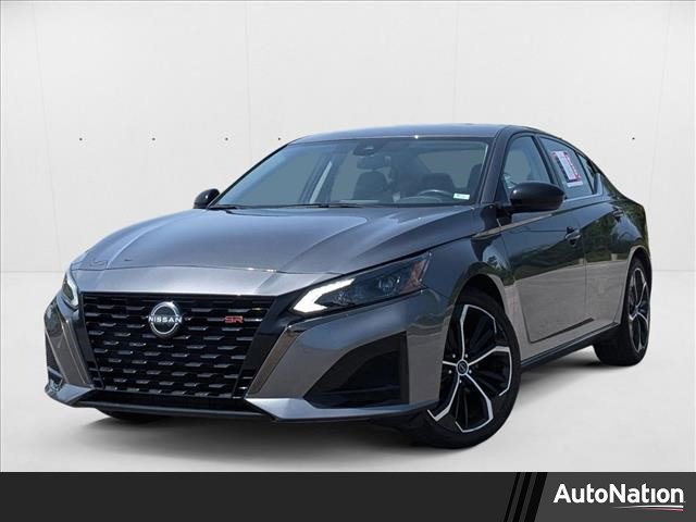 Used 2023 Nissan Altima 2.5 SR video 1