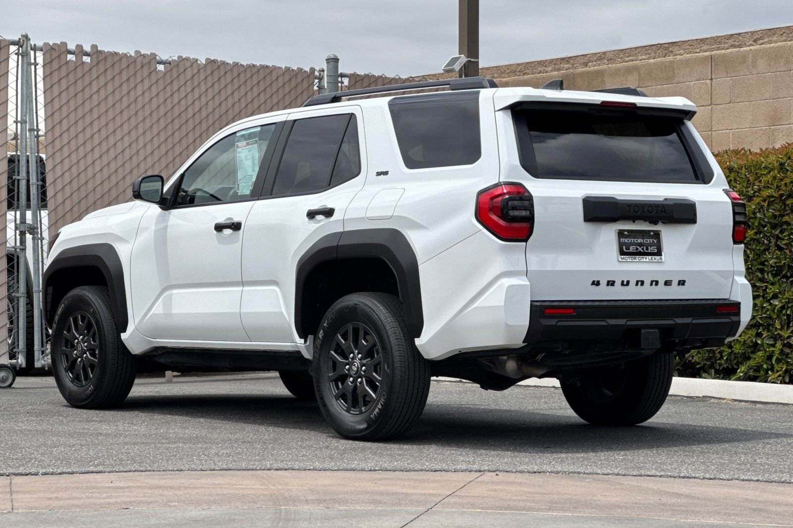 Used 2025 Toyota 4Runner SR5 AWD/4WD image 6