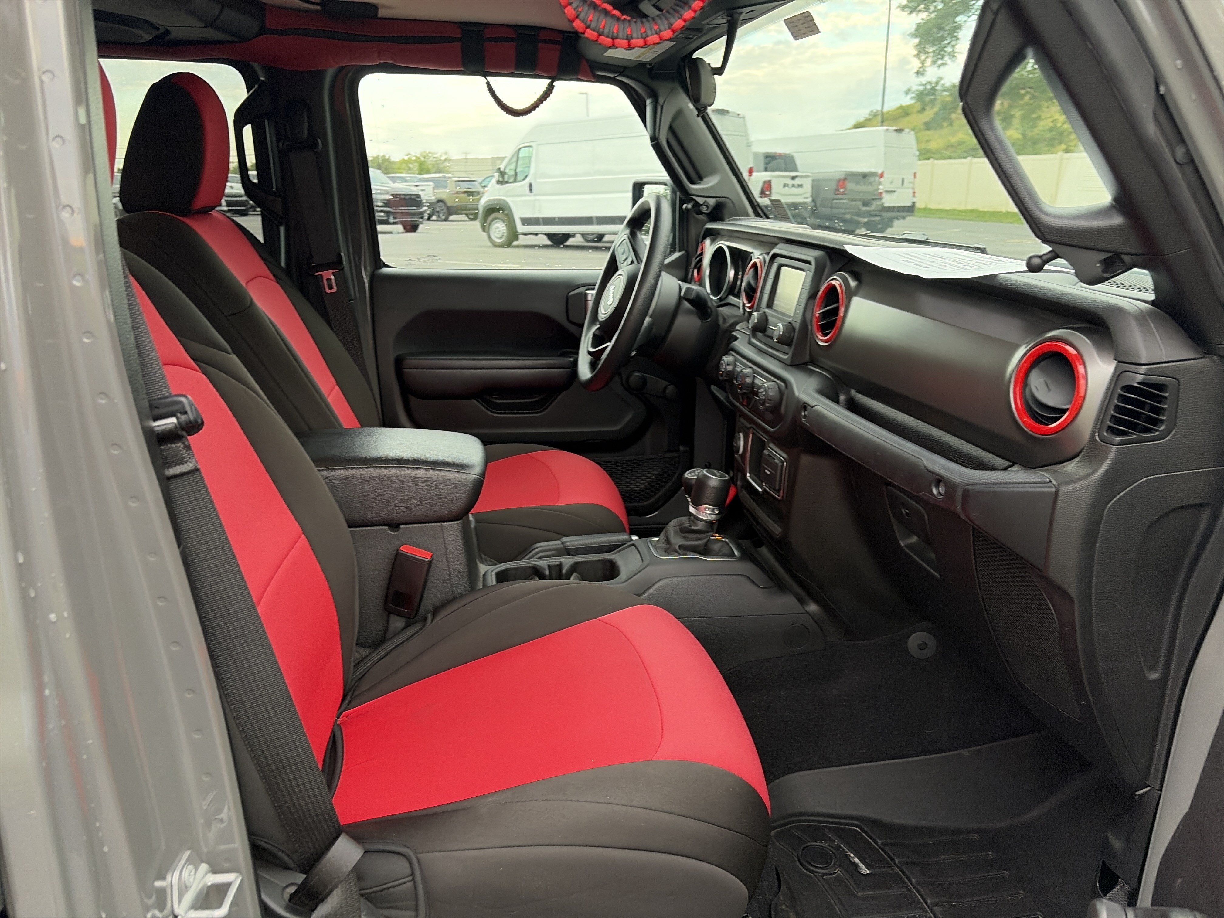 Used 2021 Jeep Gladiator Sport AWD/4WD image 25