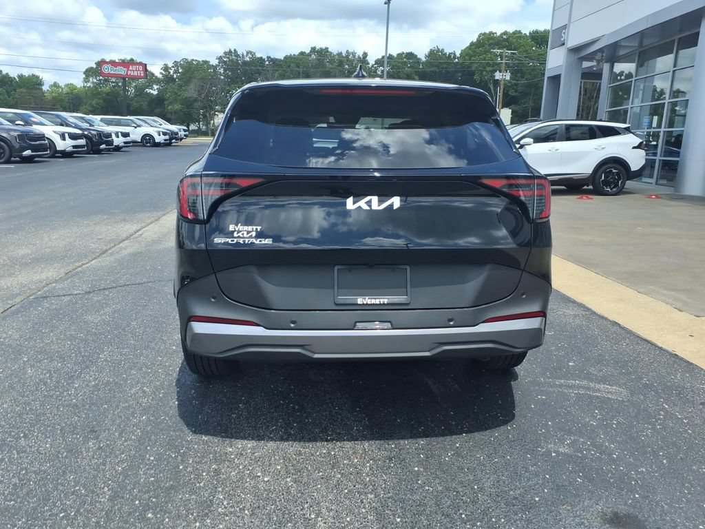 New 2026 Kia Sportage EX FWD image 5