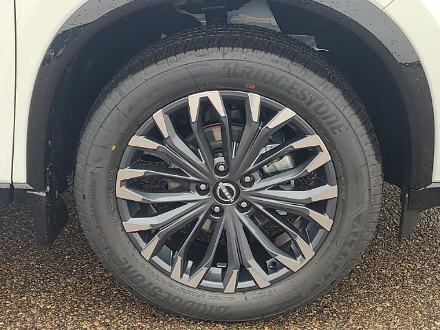 New 2026 Nissan Rogue Platinum AWD/4WD image 9