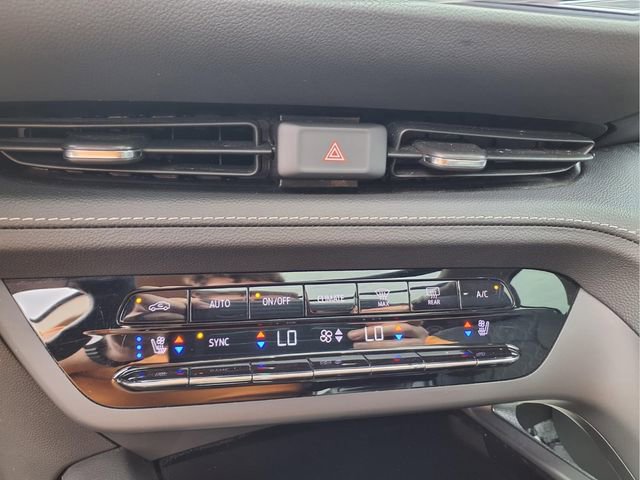 Certified 2023 Buick Envision Avenir image 6