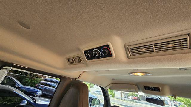 Used 2015 Chevrolet Express 3500 LT w/ LT Preferred Equipment Group RWD image 26