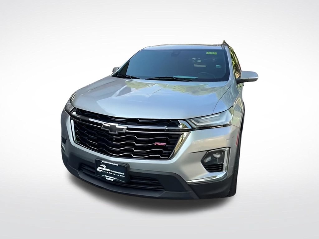 Used 2023 Chevrolet Traverse RS AWD/4WD image 3
