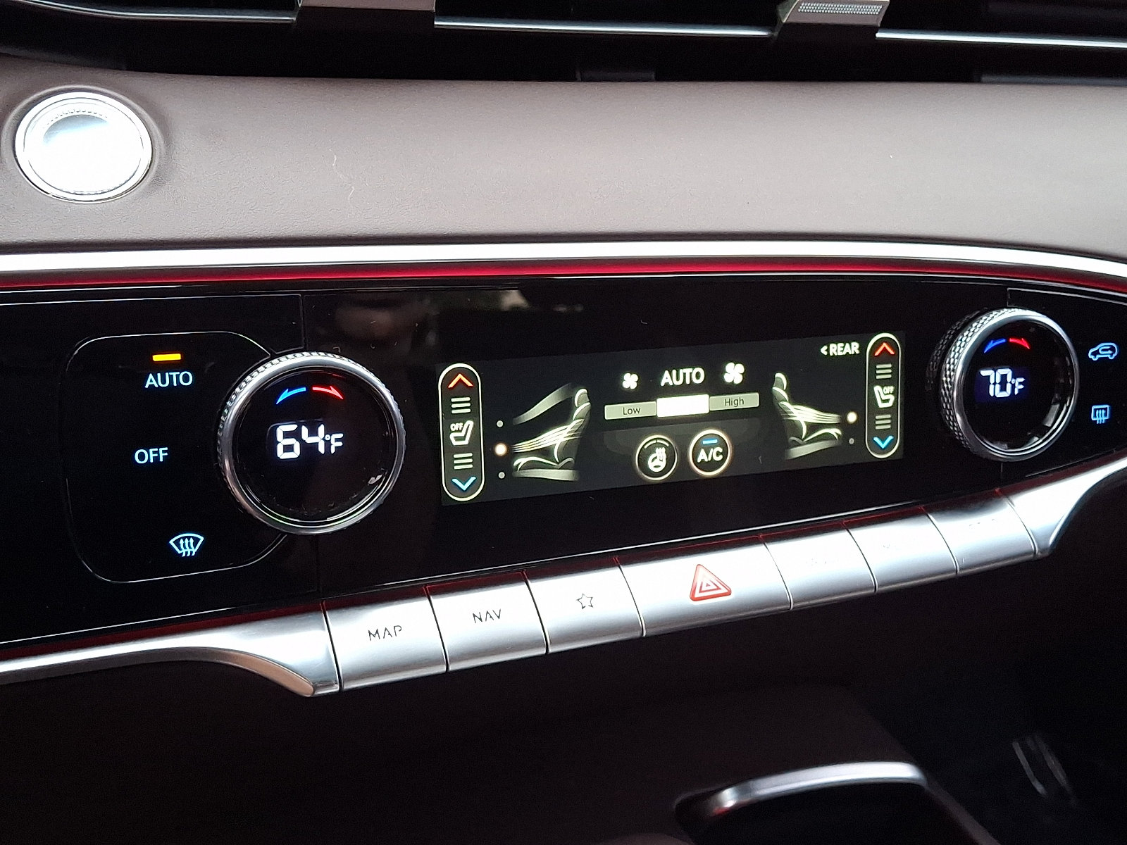 Certified 2023 Genesis GV70 2.5T w/ Advanced Package AWD/4WD image 19