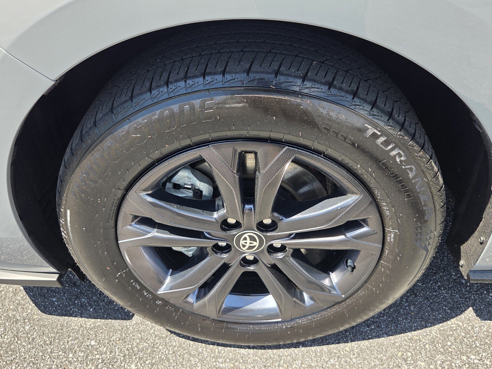 Certified 2025 Toyota Sienna XSE w/ XSE Plus Package AWD/4WD image 9