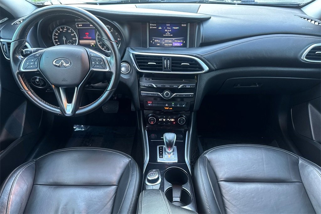 Used 2017 INFINITI QX30 Premium w/ Navigation Package image 12