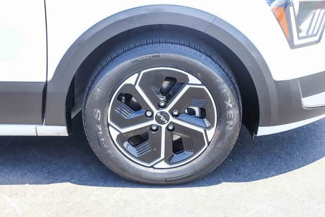 Used 2023 Kia Niro LX FWD image 10