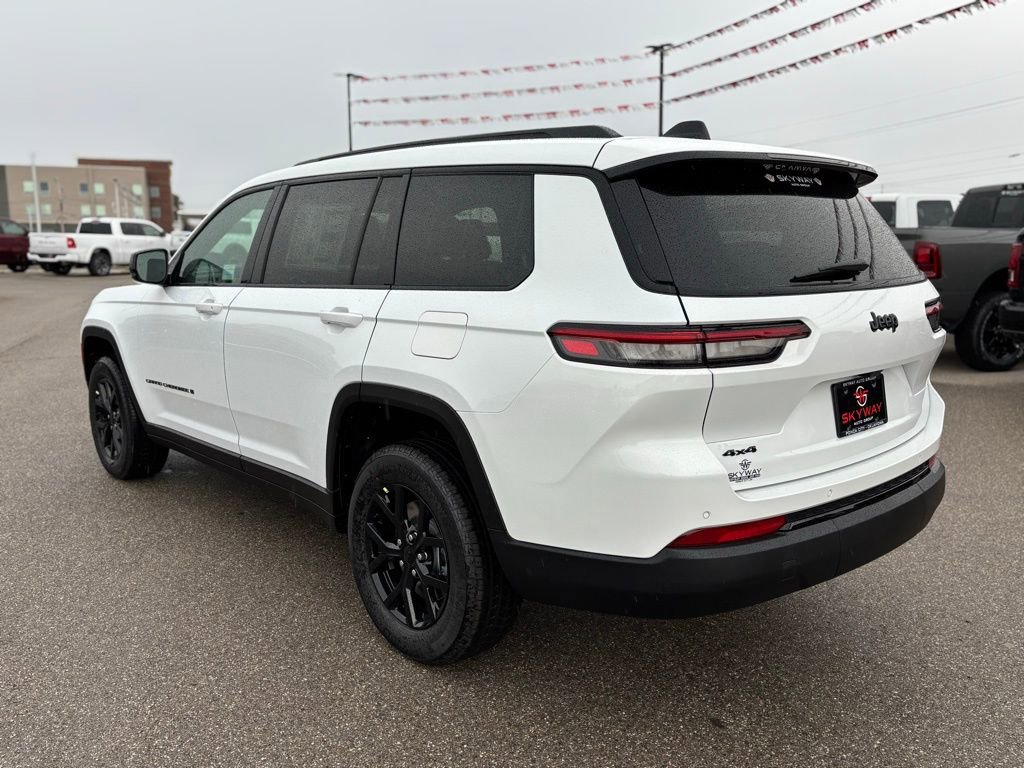 New 2025 Jeep Grand Cherokee L Altitude image 3