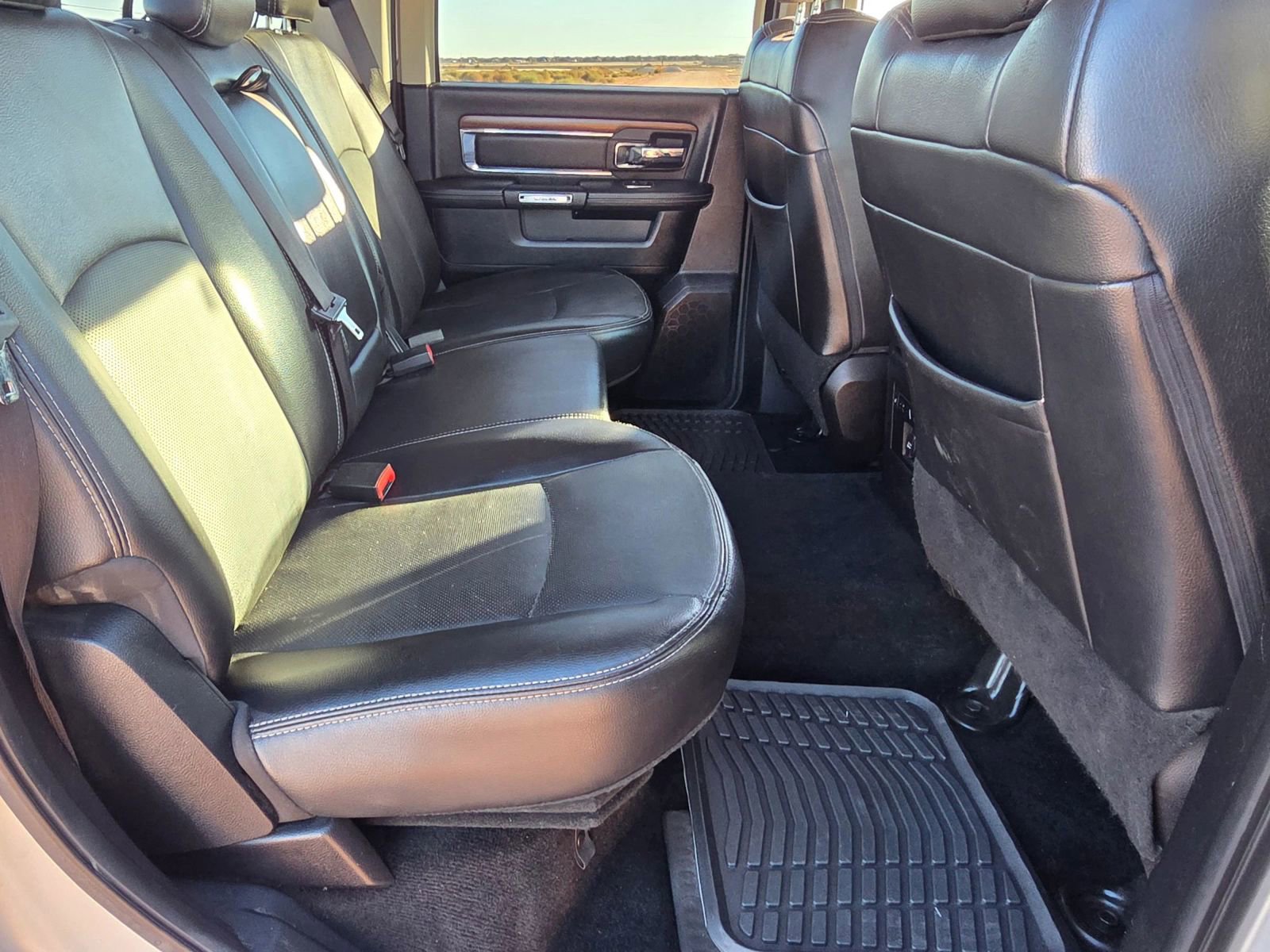 Used 2016 RAM 1500 Laramie w/ Convenience Group image 19