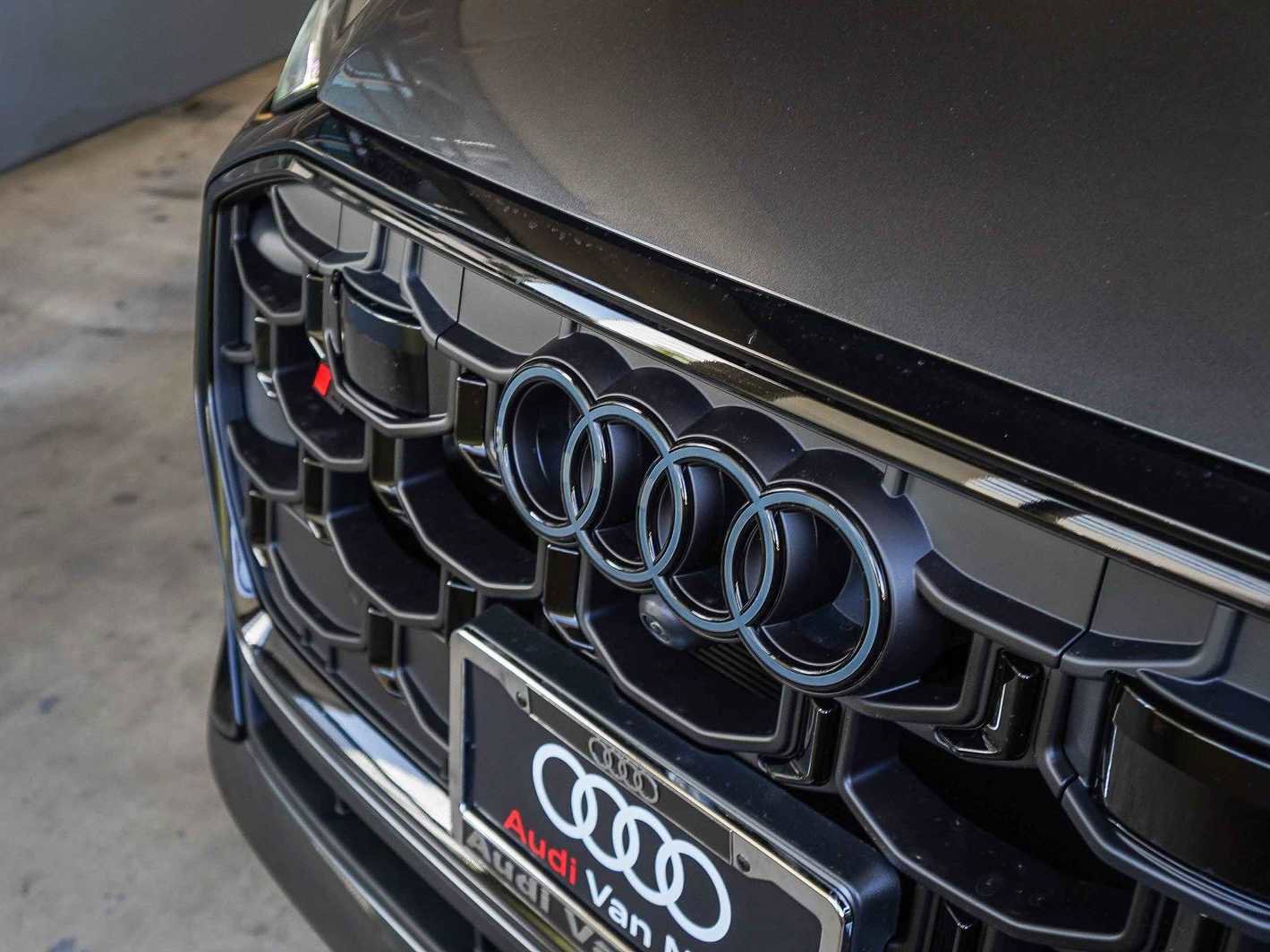 New 2026 Audi SQ8 Prestige AWD/4WD image 9
