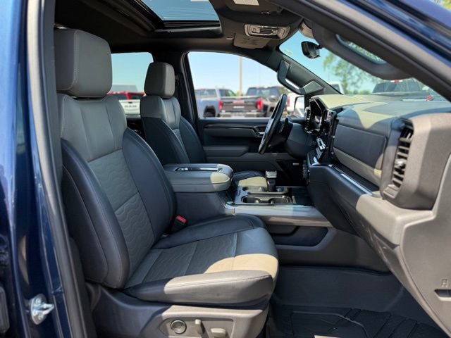 Used 2022 Chevrolet Silverado 1500 ZR2 w/ Technology Package AWD/4WD image 17
